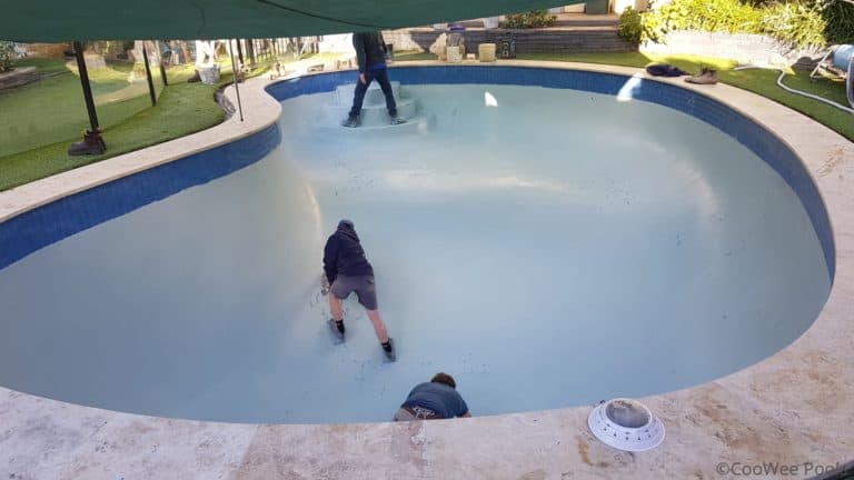 pool cleaning services